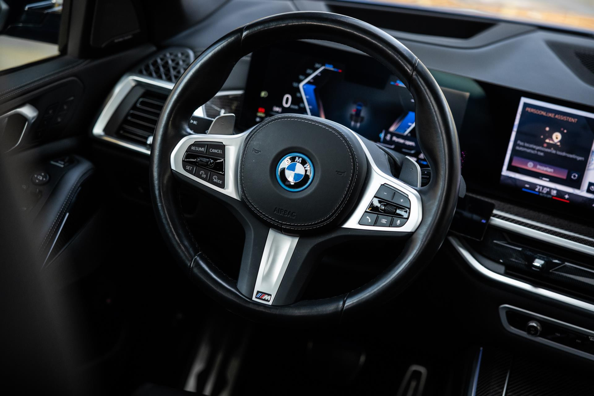 41866252-7.jpg